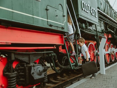 【親子書單】夏日開心遊世界